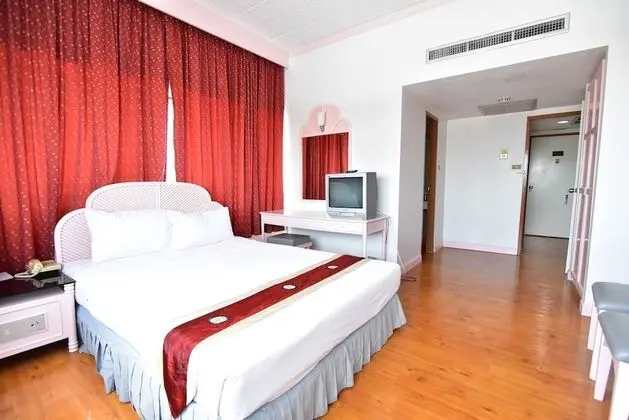 Business Tek Büyük Yataklı Oda (Business Deluxe Double)