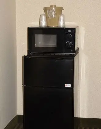 1 Queen Bed Non Smoking (Pet Friendly)