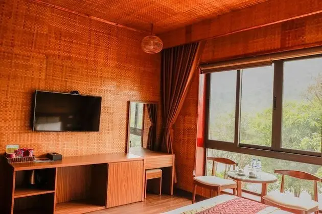 Deluxe Tek Büyük Yataklı Oda, Dağ Manzaralı