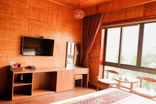 Deluxe Tek Büyük Yataklı Oda, Dağ Manzaralı
