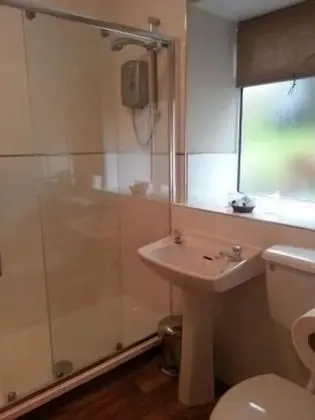 Standard Tek Büyük Yataklı Oda (Small)