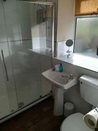 Standard Tek Büyük Yataklı Oda (Small)