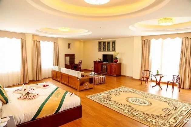 Deluxe Tek Büyük Yataklı Oda (2 beds)
