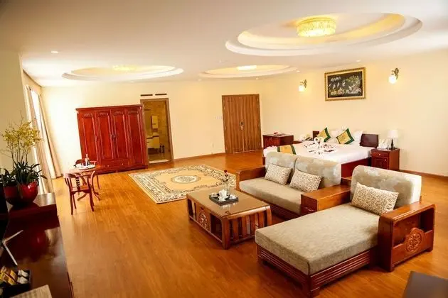 Deluxe Tek Büyük Yataklı Oda (2 beds)