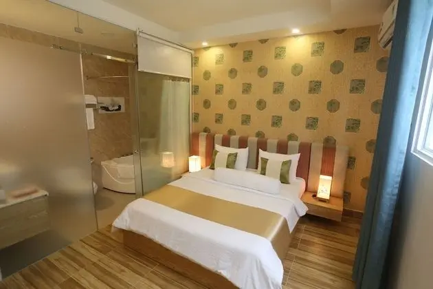 Deluxe Window