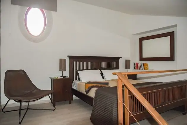 Deluxe Stüdyo (Serra)