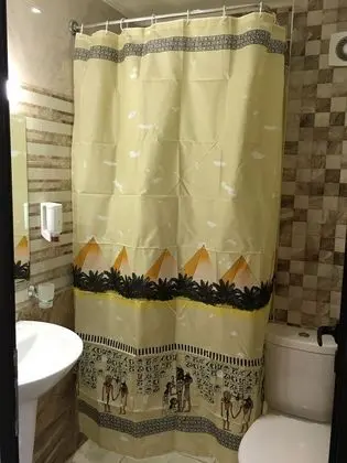 Tek Büyük veya İki Ayrı Yataklı Oda, Balkon