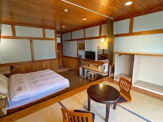 Tek Büyük Yataklı Oda (Japanese Style)