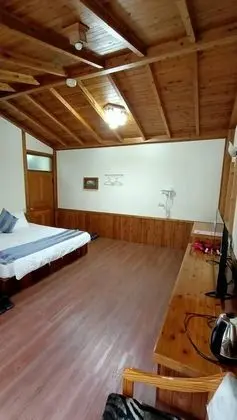 Tek Büyük Yataklı Oda, Dağ Manzaralı