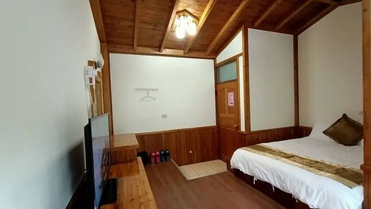 Tek Büyük Yataklı Oda, Dağ Manzaralı