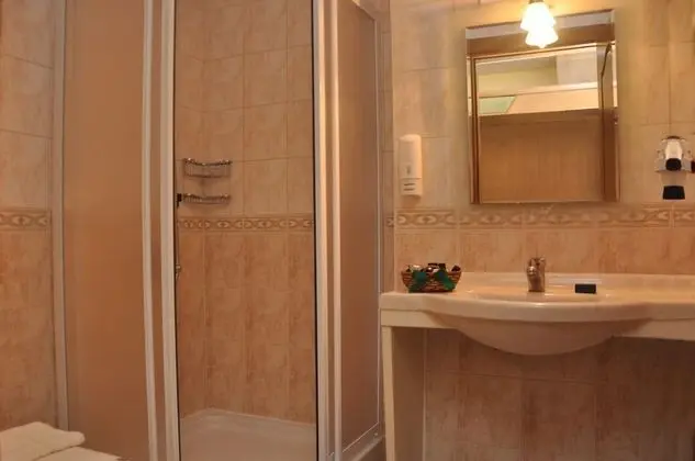 Standard Üç Kişilik Oda, Sigara İçilmez