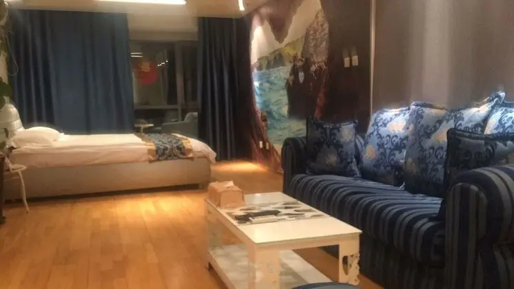 Design Tek Büyük Yataklı Oda, 1 Büyük (Queen) Boy Yatak