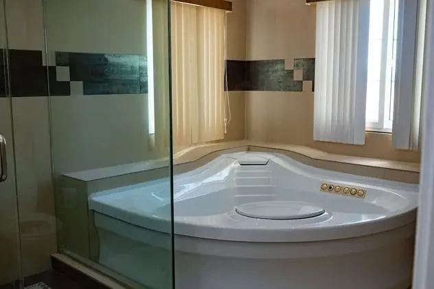 10-Bedroom Luxury Villa