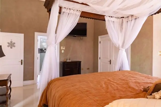 13-Bedroom Luxury Villa