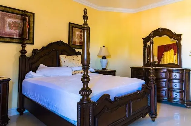 13-Bedroom Luxury Villa