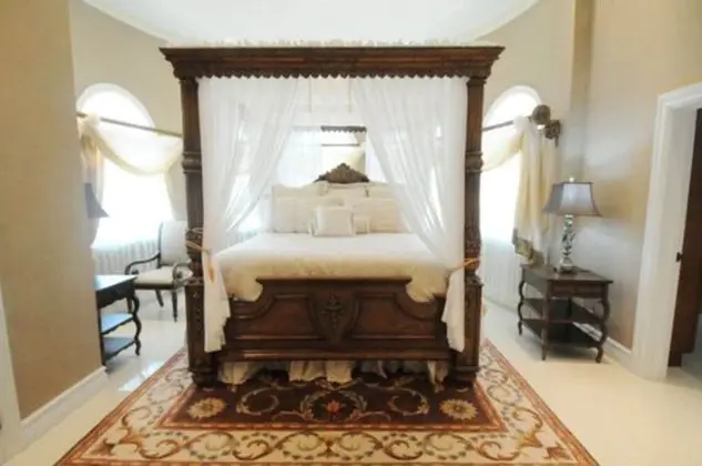 13-Bedroom Luxury Villa