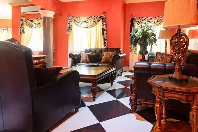 7-Bedroom Luxury Villa