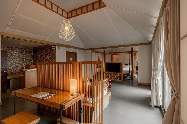 Deluxe Dört Kişilik Oda