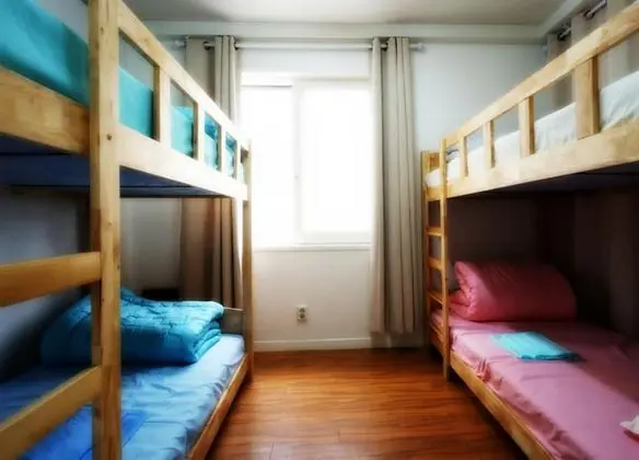 Ortak Ranzalı Oda, Sadece kadınlar için (4 persons)