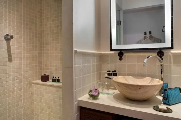 Junior Süit, Bahçe Manzaralı