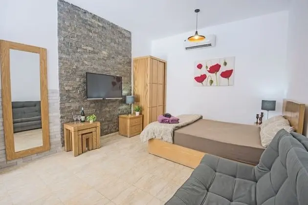 Poolside, Patio, Washing Machine, Kitchenette | Tiba Resort P4