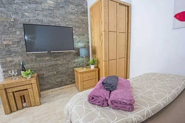 Poolside, Patio, Washing Machine, Kitchenette | Tiba Resort P4