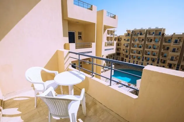 Top Floor Pool View, Balcony, Kitchenette, Washing Machine | Tiba Resort C34