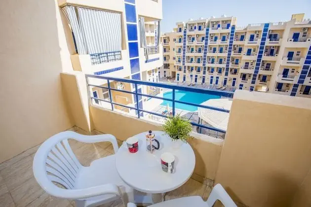 Top Floor Pool View, Balcony, Kitchenette, Washing Machine | Tiba Resort C34