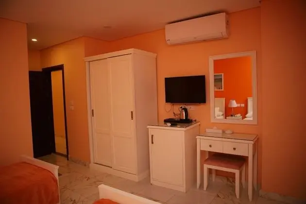 Design Tek Büyük veya İki Ayrı Yataklı Oda