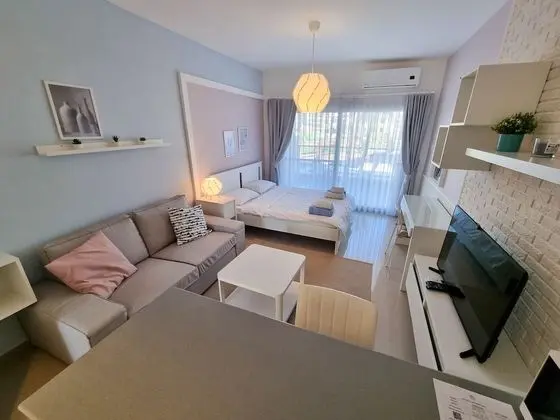 Standard Stüdyo, 1 Yatak Odası, Sigara İçilmez, Havuz Manzaralı