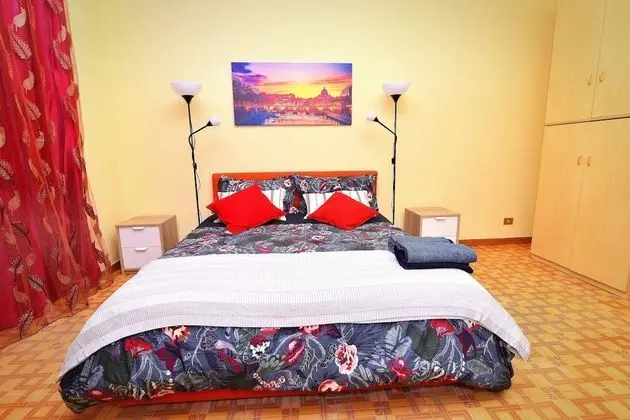 Tek Büyük Yataklı Oda, Balkon, Şehir Manzaralı (2)