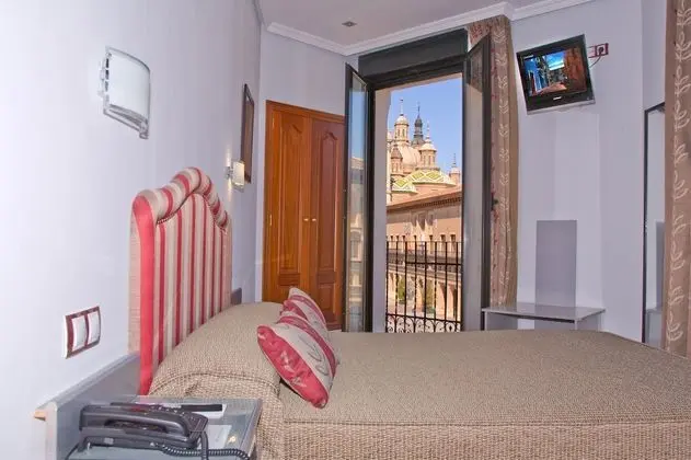 Tek Büyük Yataklı Oda, Şehir Manzaralı