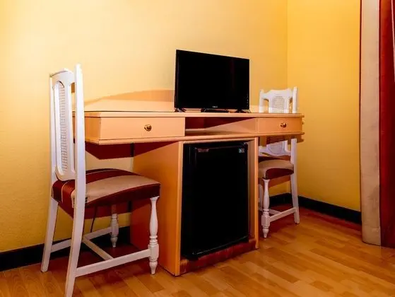 Tek Büyük Yataklı Oda, Şehir Manzaralı