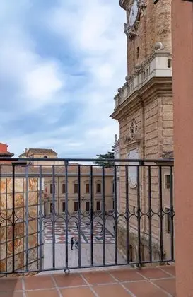 Tek Büyük Yataklı Oda, Şehir Manzaralı