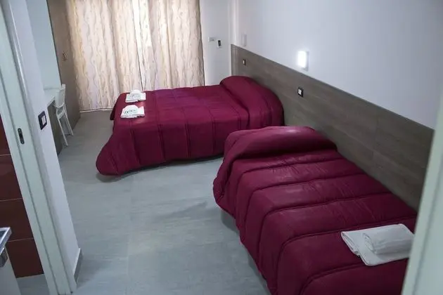 Üç Kişilik Oda