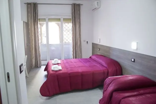 Üç Kişilik Oda