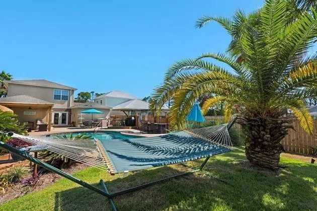 Ev (Tickled Turtle Beach House (3/2))