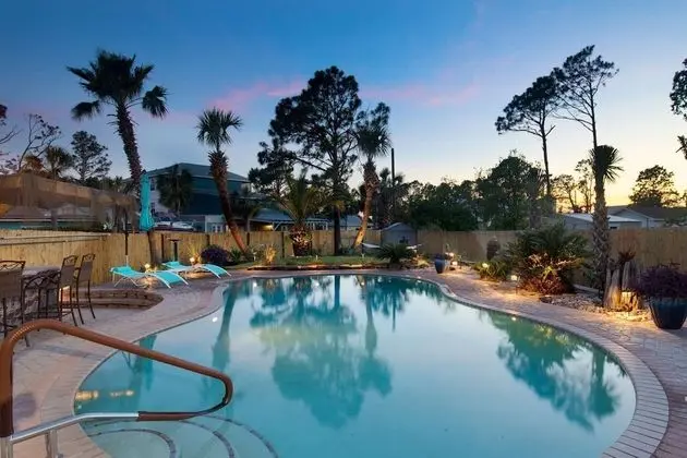 Ev (Tickled Turtle Beach House (3/2))