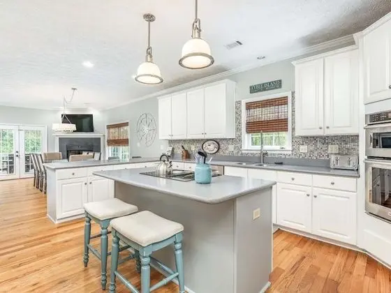 Ev, Birden Çok Yatak, Havuz Kullanımı, Havuz Manzaralı