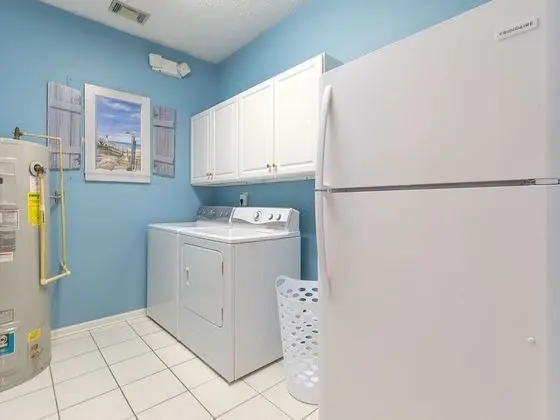 Ev, Birden Çok Yatak, Havuz Kullanımı, Havuz Manzaralı