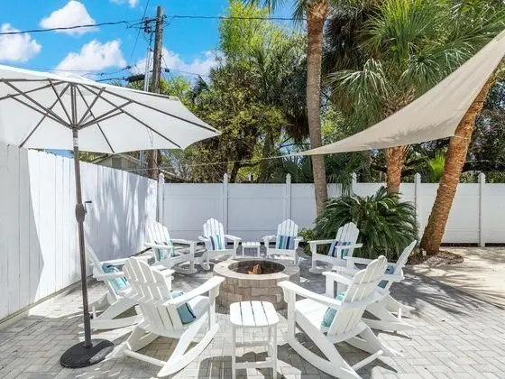 Ev, Birden Çok Yatak, Havuz Kullanımı, Havuz Manzaralı