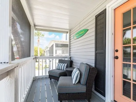 Ev, Birden Çok Yatak, Havuz Kullanımı, Havuz Manzaralı