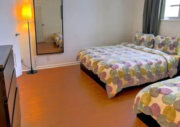 Hollywood One Bedroom + Ocean View