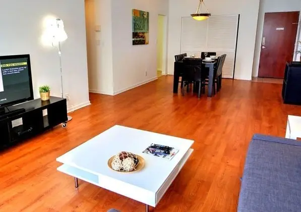 Hollywood One Bedroom + Ocean View