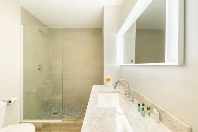 Suite, 1 bedroom with den, pool view