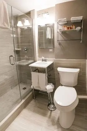 Premier Oda, 2 Çift Kişilik Yatak (Tidewater Inn)