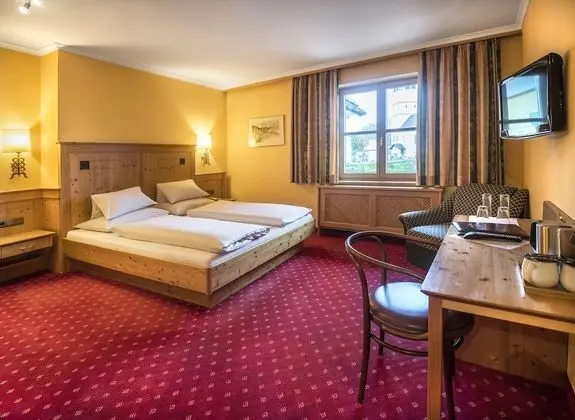 Classic Tek Büyük Yataklı Oda