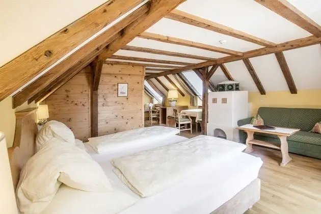 Junior Süit, Küvet, Dağ Manzaralı