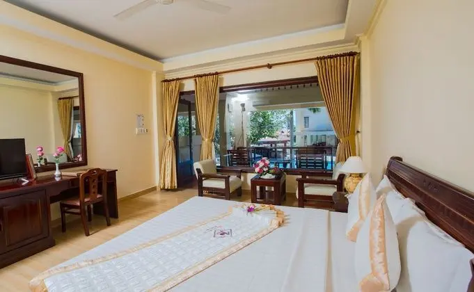 Deluxe Oda, Havuz Manzaralı (Hillside)