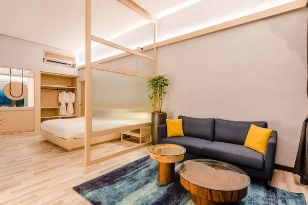Courtyard Suite